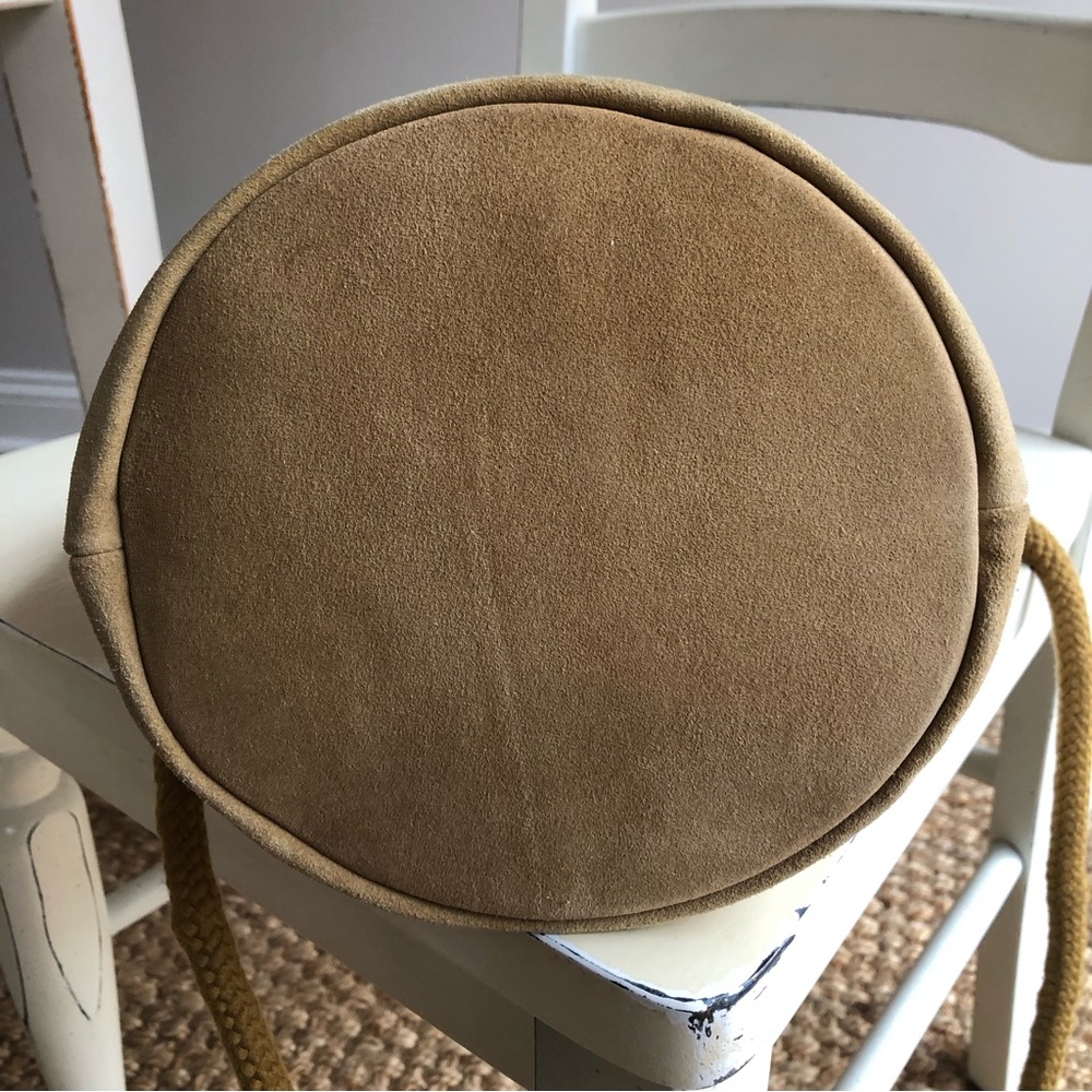 New: Lucky Brand Suede Bucket Bag with Optional Strap. - Picture 9 of 14